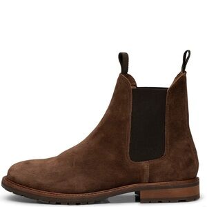 Elegant Brown Suede Chelsea Boots